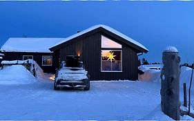 Koselig hytte - Trysilfjellet nært til sykkel- og turstier - 4 soverom, 2 bad, badstue, fiber bredbånd og Elbillader